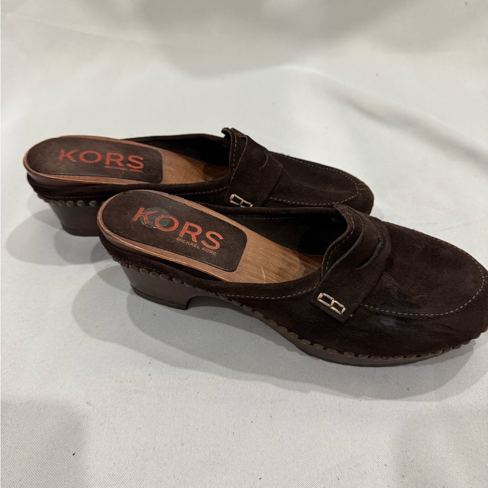 Michael Kors Made in Italy Suede Clogs – Size 9B - Picture 6 of 7
